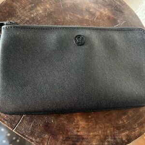 Lululemon clutch